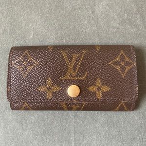 Authentic Monogram Louis Vuitton Multiclés 4 Key Holder